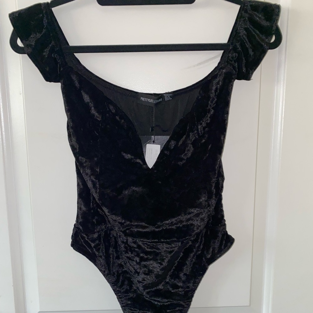PrettyLittleThings Black Velvet Off the Shoulder Bodysuit